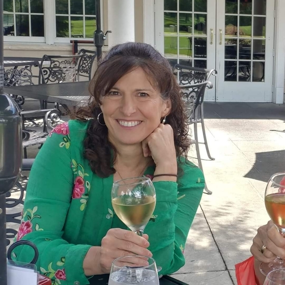 Meet your Posher, Tricia. - Picture 1 of 1